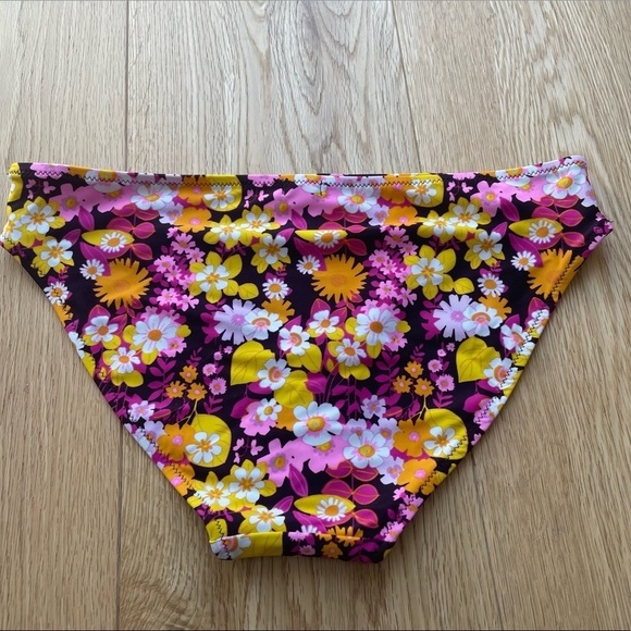 NWOT AERIE FLORAL BIKINI BOTTOMS - M - Picture 2 of 9
